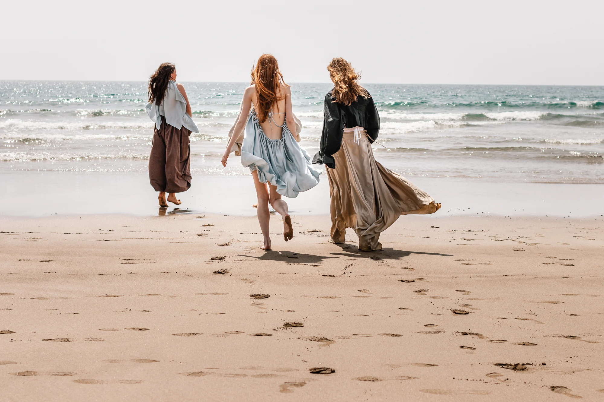 Coastal fashion detail on the beach